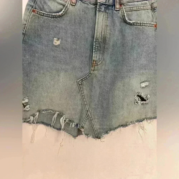 Zara  Woman Distressed Denim Mini Skirt Size 28 - Picture 5 of 9